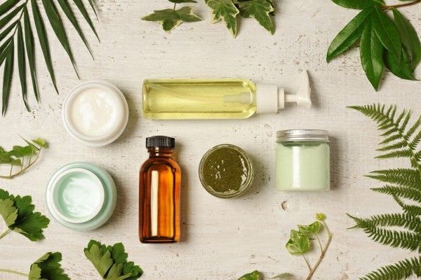 natural-herbal-skincare-and-hair-care-remedies-by-herbal-aura